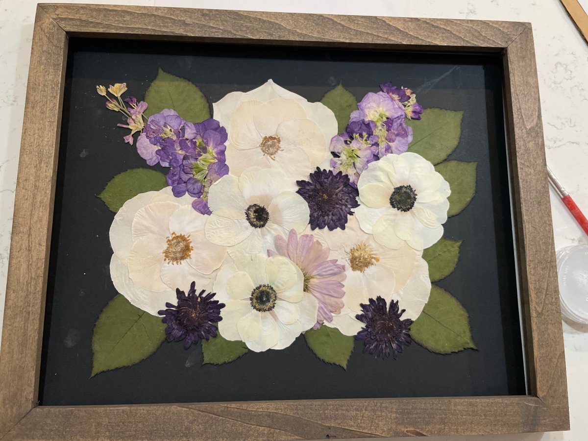 11x14 Pressed Flower Frame | Medium – Keepsake Journey - Handmade for occasion – material – style - Personalized Gift Idea - Custom Engraving - 